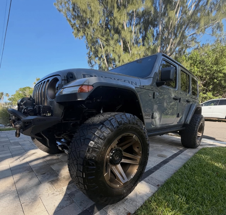 Auto Detailing by KARZ